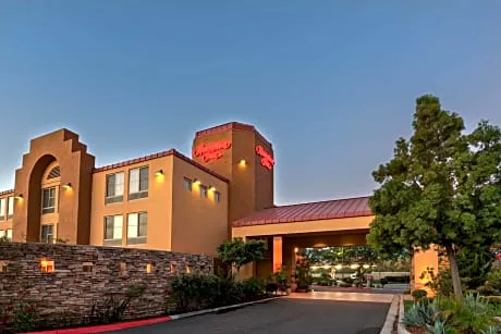 Hampton Inn San Marcos, CA hotel hero