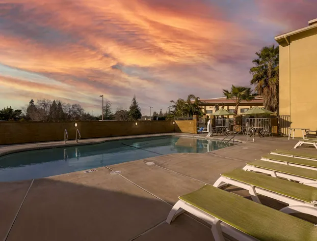 Comfort Inn & Suites Rocklin - Roseville hotel detail image 4