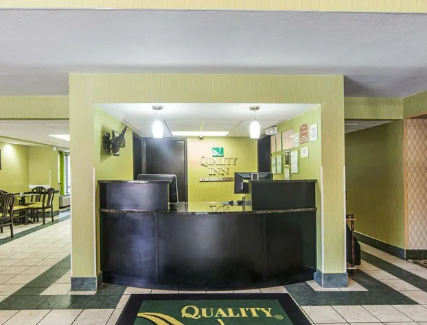 Quality Inn West hotel detail image 3