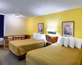 Econo Lodge Morgantown hotel detail image 4