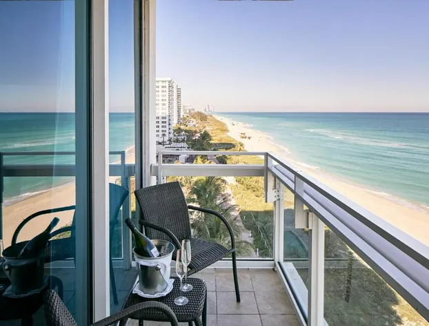 Carillon Miami Wellness Resort hotel detail image 1