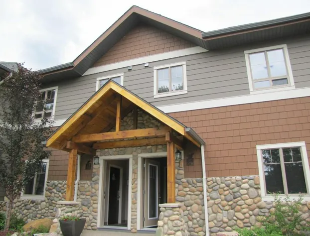 Elkwater Lake Lodge hotel detail image 1