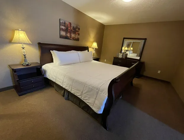 Elkwater Lake Lodge hotel detail image 4