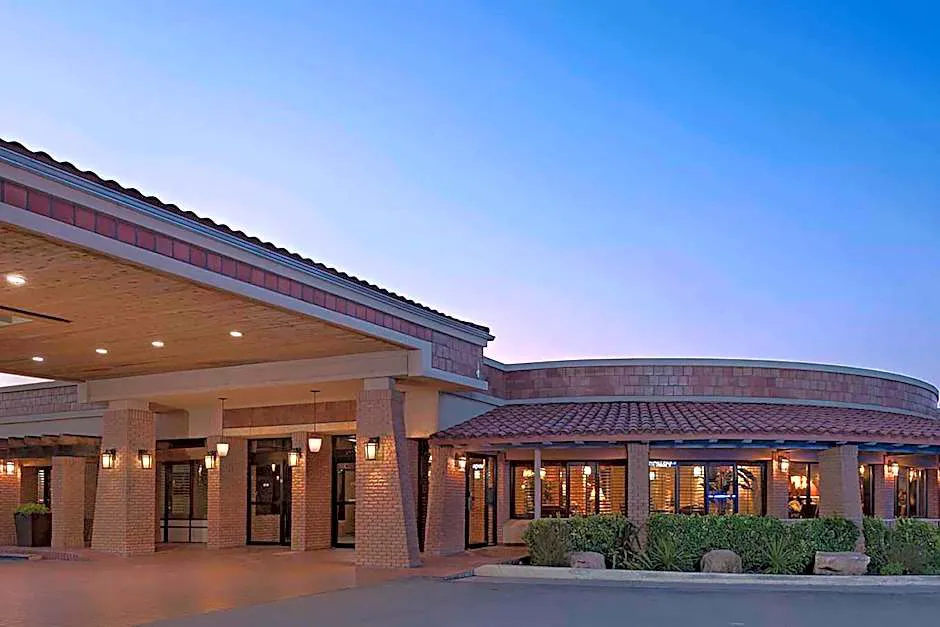 Stevens Inn a Howard Johnson by Wyndham hotel hero