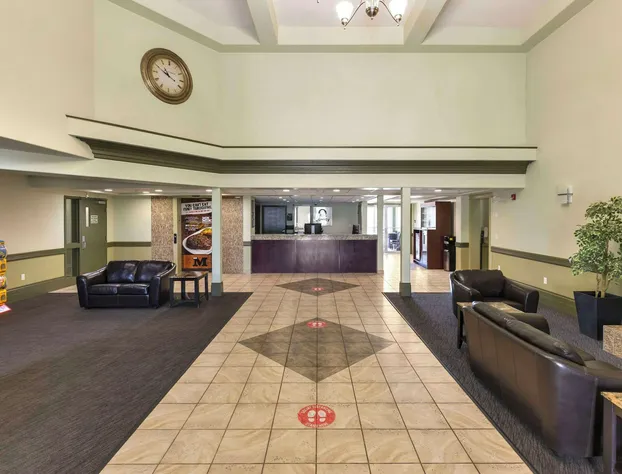 Quality Inn & Suites hotel detail image 4