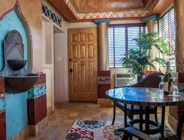 The Anniversary Inn Logan hotel detail image 3