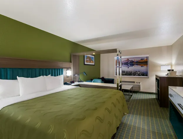 Quality Inn Alpine hotel detail image 3