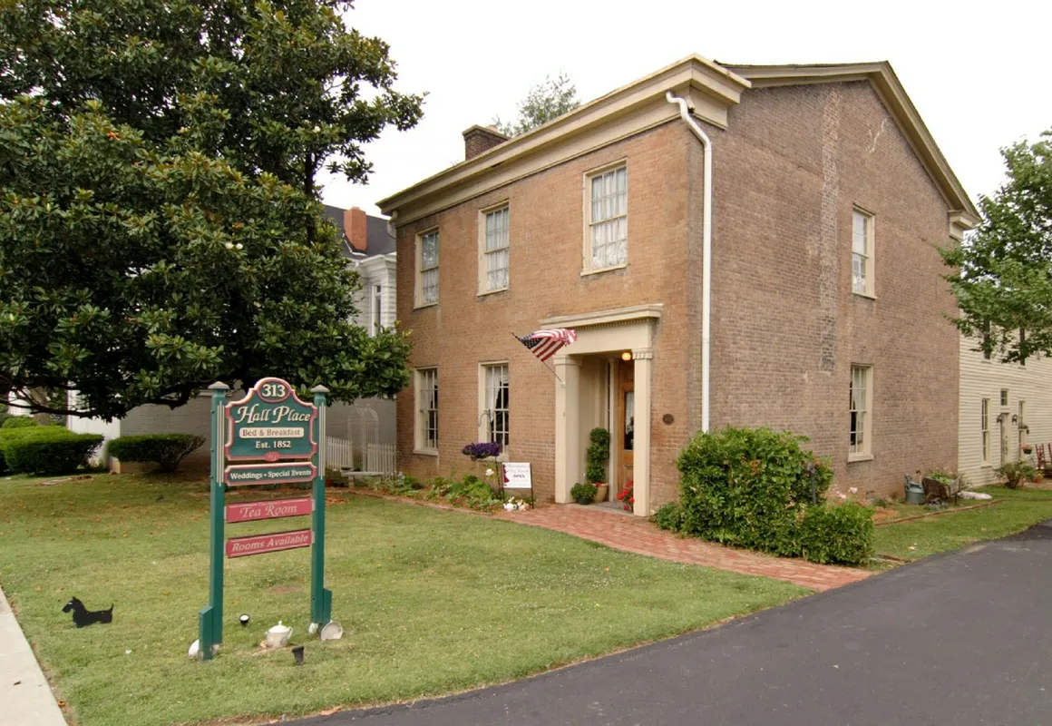 Hall Place Bed and Breakfast hotel hero