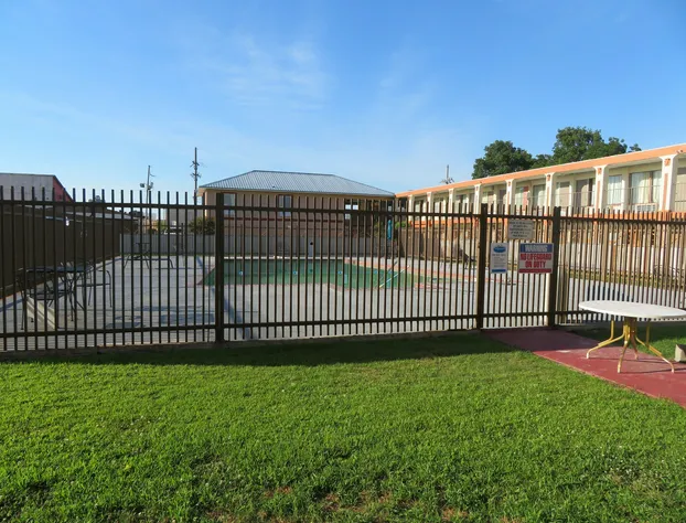 Days Inn by Wyndham Blytheville hotel detail image 4