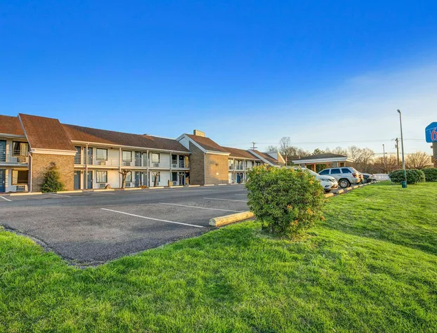 Motel 6 Hillsville, VA hotel detail image 1