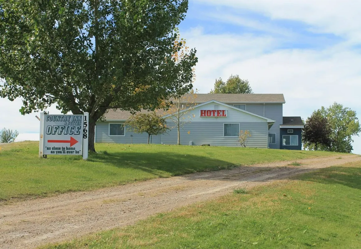 Country Inn hotel hero