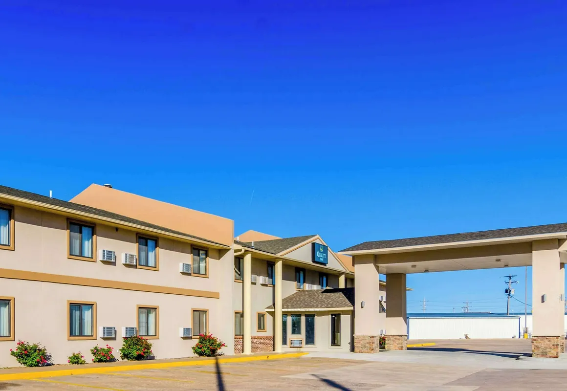 Quality Inn Great Bend hotel hero