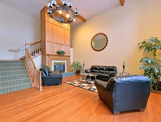 Quality Inn & Suites hotel detail image 1