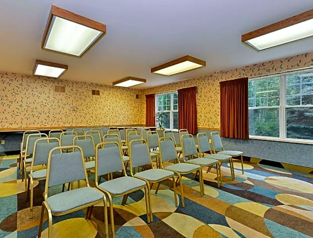 Quality Inn & Suites hotel detail image 3