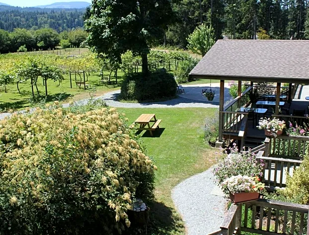 Kiwi Cove Lodge hotel detail image 4