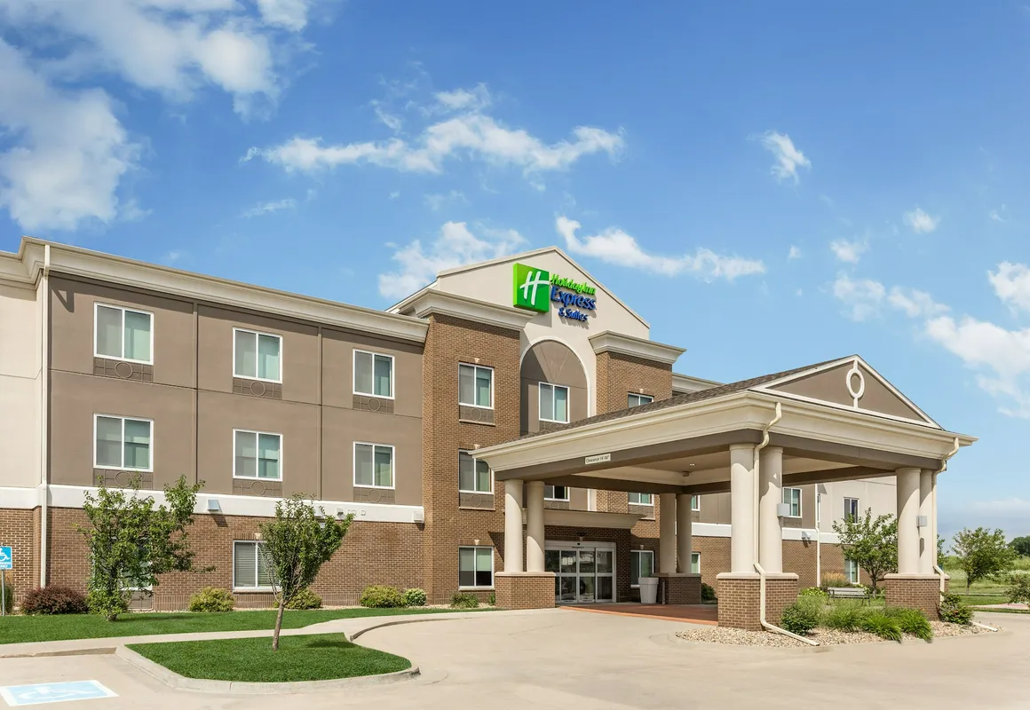 Holiday Inn Express Hotel & Suites Albert Lea - I-35 by IHG hotel hero