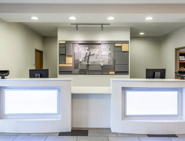 Holiday Inn Express Hotel & Suites Albert Lea - I-35 by IHG hotel detail image 4