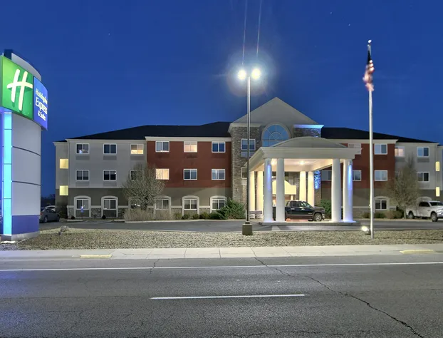 Holiday Express & Suites Portales by IHG hotel detail image 1