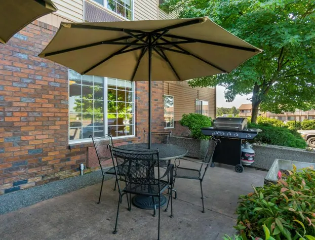 Best Western Plus Park Place Inn & Suites hotel detail image 1