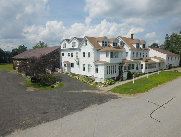 Lake Shore Farm Inn hotel detail image 1