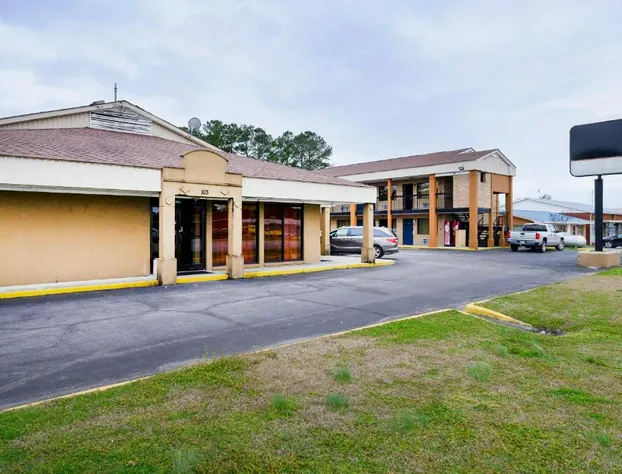 OYO Hotel Williamston hotel detail image 1