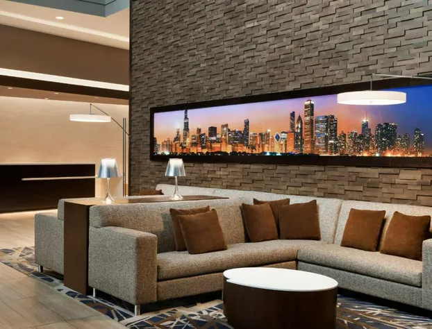 Embassy Suites by Hilton Chicago Lombard Oak Brook hotel detail image 4