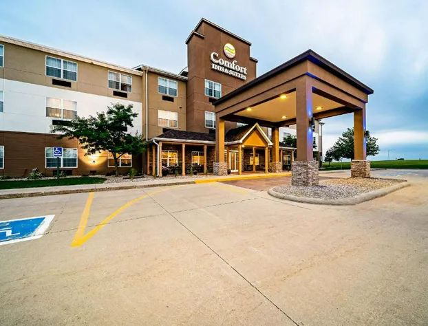 Comfort Inn & Suites Independence hotel detail image 1