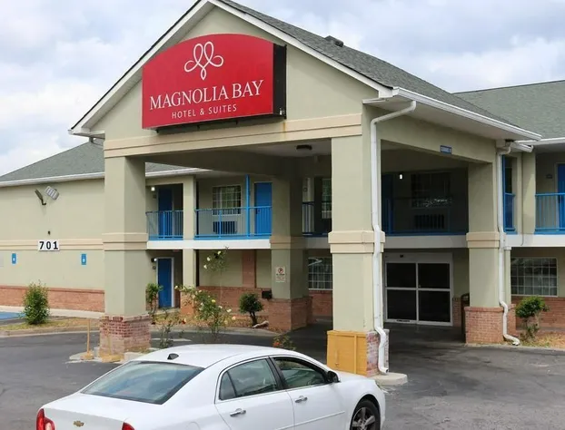 Magnolia Bay Hotel & Suites hotel detail image 2