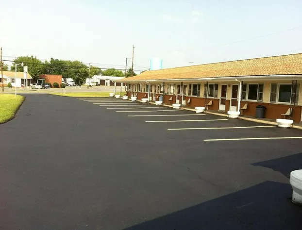 Budget Inn hotel detail image 1