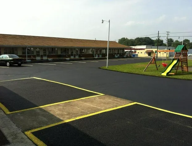 Budget Inn hotel detail image 4