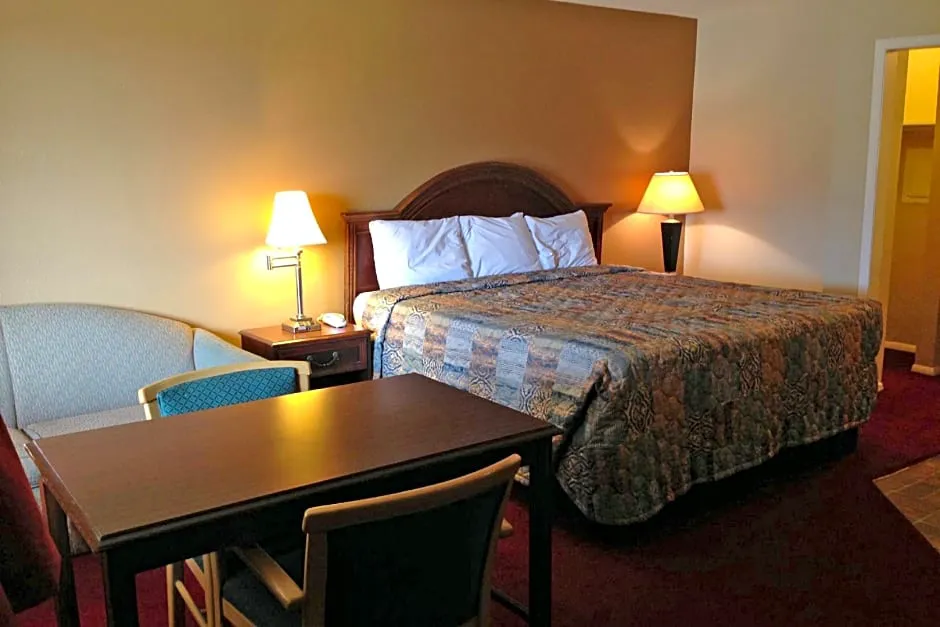 Hometown Inn & Suites hotel hero