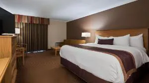 Best Western Plus Cobourg Inn & Convention Centre hotel detail image 3