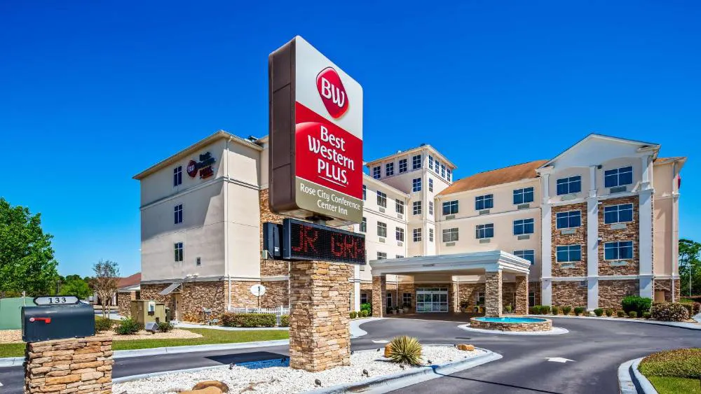 Best Western Plus Rose City Conference Center Inn hotel hero