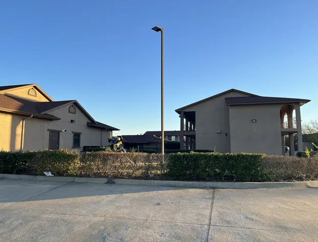 Red Roof Inn & Suites Sulphur Springs hotel detail image 1