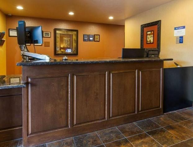 Crandon Inn and Suites hotel detail image 1