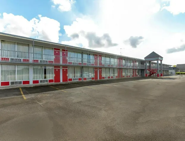 OYO Hotel Jennings Near Crowley, LA I-10 hotel detail image 1