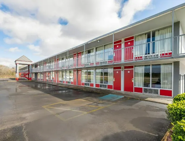 OYO Hotel Jennings Near Crowley, LA I-10 hotel detail image 3