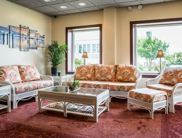 Island Inn & Suites, an Ascend Collection Hotel hotel detail image 4