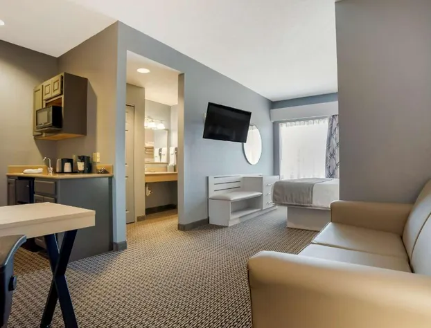 Best Western Plus Two Rivers Hotel & Suites hotel detail image 2