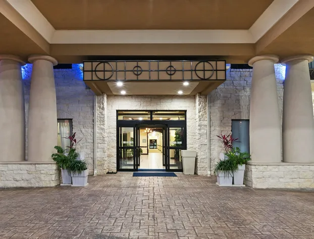 Holiday Inn Express Hotel & Suites Victoria by IHG hotel detail image 2