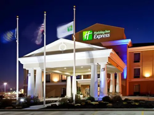 Holiday Inn Express Vincennes by IHG hotel hero