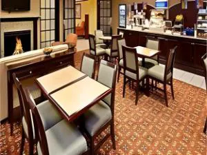 Holiday Inn Express Vincennes by IHG hotel detail image 3