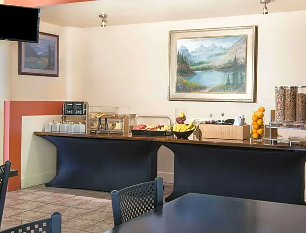 Ramada by Wyndham Denver Downtown hotel detail image 3