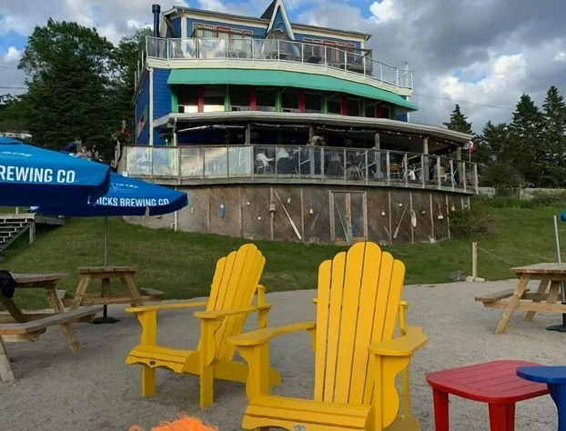 The Tuna Blue Inn and Restaurant hotel detail image 1