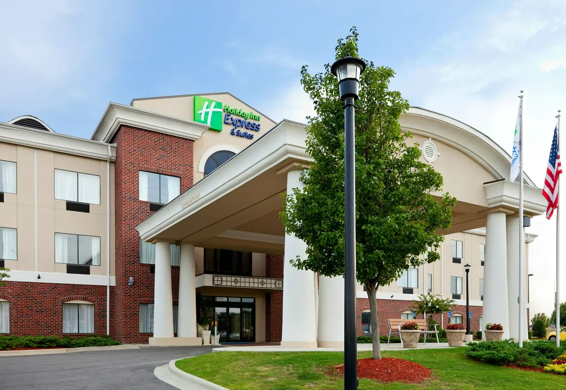 Holiday Inn Express Hotel & Suites Pell City by IHG hotel hero