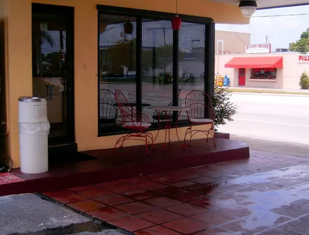 Budget inn hotel detail image 4