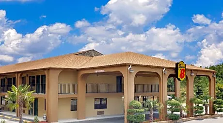 Super 8 by Wyndham Cartersville hotel detail image 2