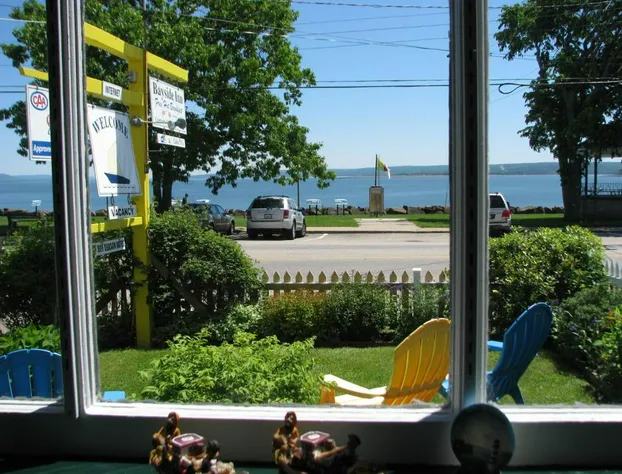 Bayside Inn hotel detail image 1