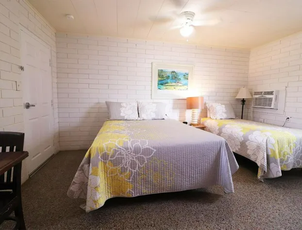 Astor Bridge Marina & Motel hotel detail image 3