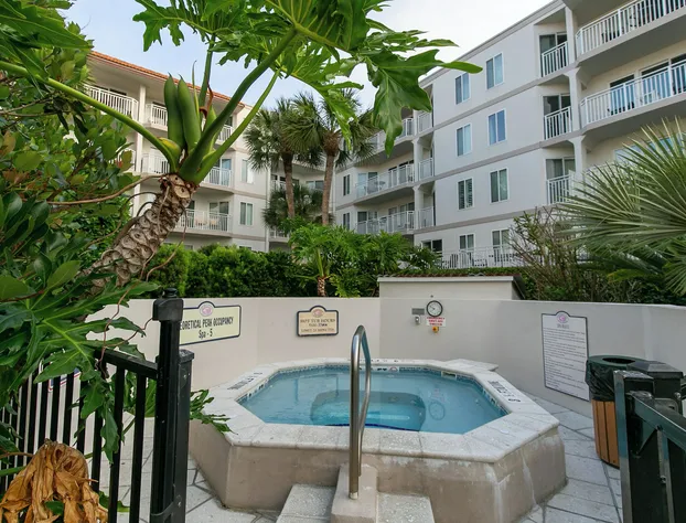 Hodnett Cooper's Beach Club hotel detail image 3